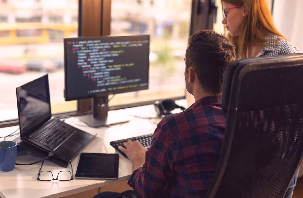 Professioneel webdesignteam ontwikkelt een moderne website voor een Belgische onderneming